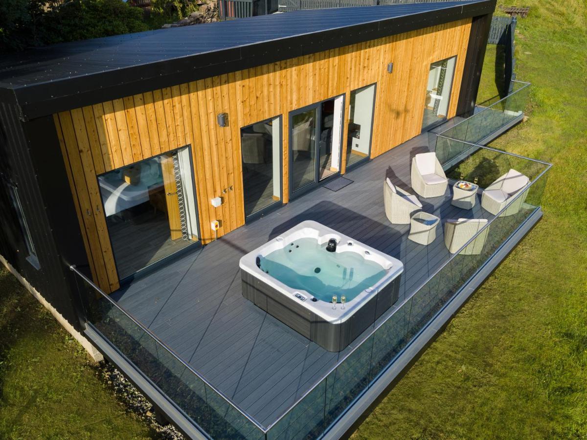Birches Lodge With Hot Tub Dundonnell Exterior foto